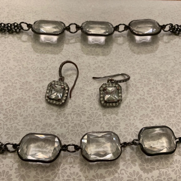 Clear stone set - Picture 2 of 8